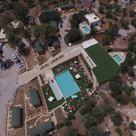 Villa Tomato *